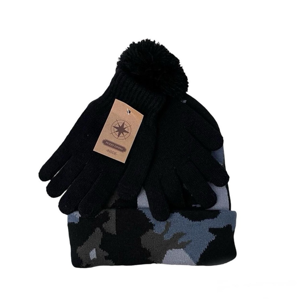 NWT Camo Pom Beanie and Black Gloves Winter Set - Unisex One Size